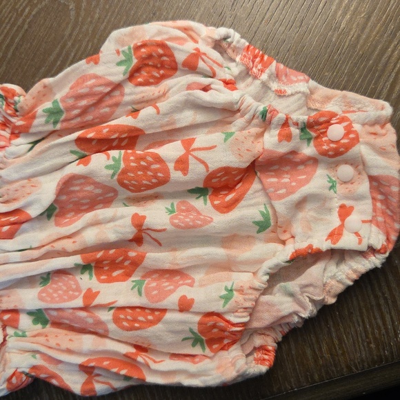 Strawberry Print Baby Romper - Picture 3 of 6